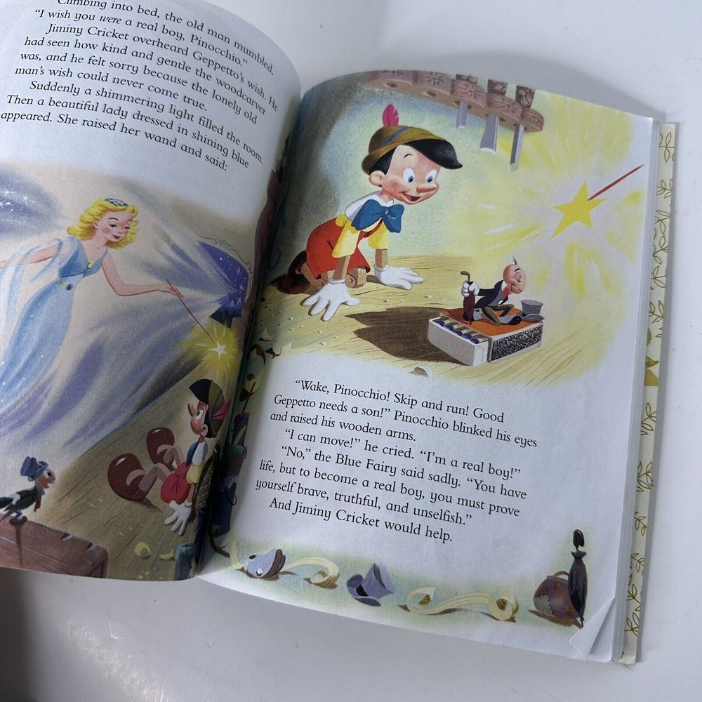 Vintage 1953 Walt Disney's Pinocchio A Little Golden Book - Picture 7 of 8